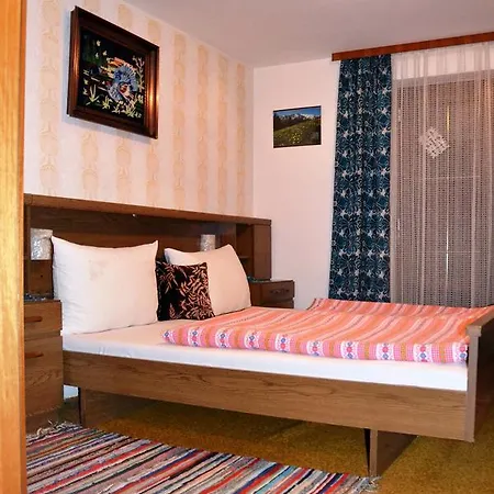 Haus Pessenteiner 100w Apartament *